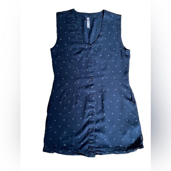 RVCA Dresses & Skirts - RVCA Women’s Fairness Mini Dress Size: Small